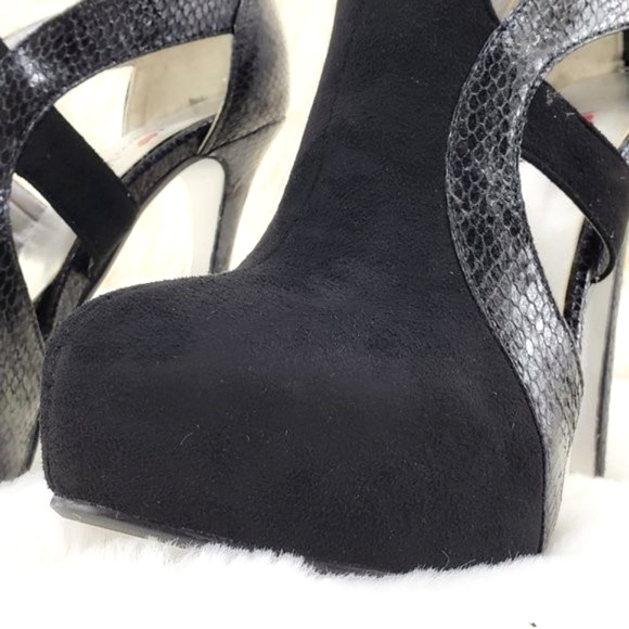 ☆ Luichiny Black Cut Out High Heel Ankle Boots - Picture 7 of 7